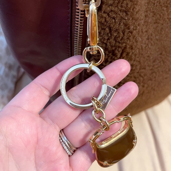 GiFTED ✖️ - Picture 7 of 8